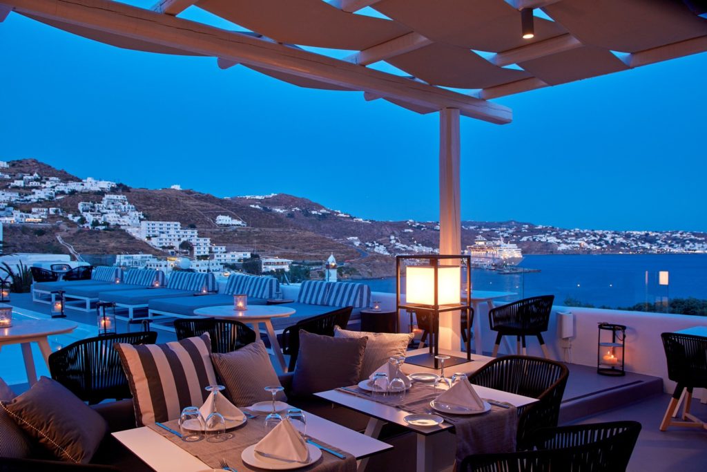 Mykonos Princess_Restaurant_(c) preferred Hotels and Resorts