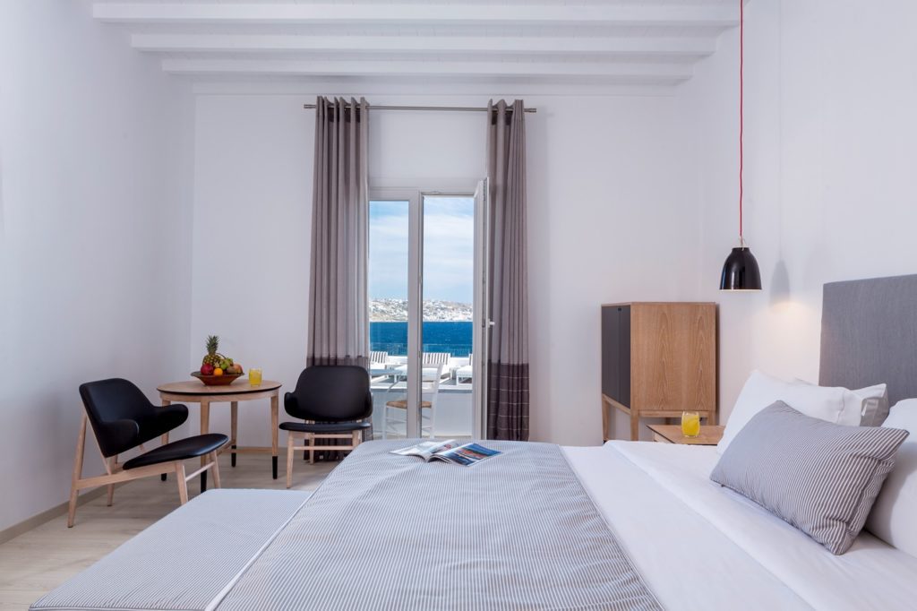 Mykonos Princess_Room_(c) preferred Hotels and Resorts